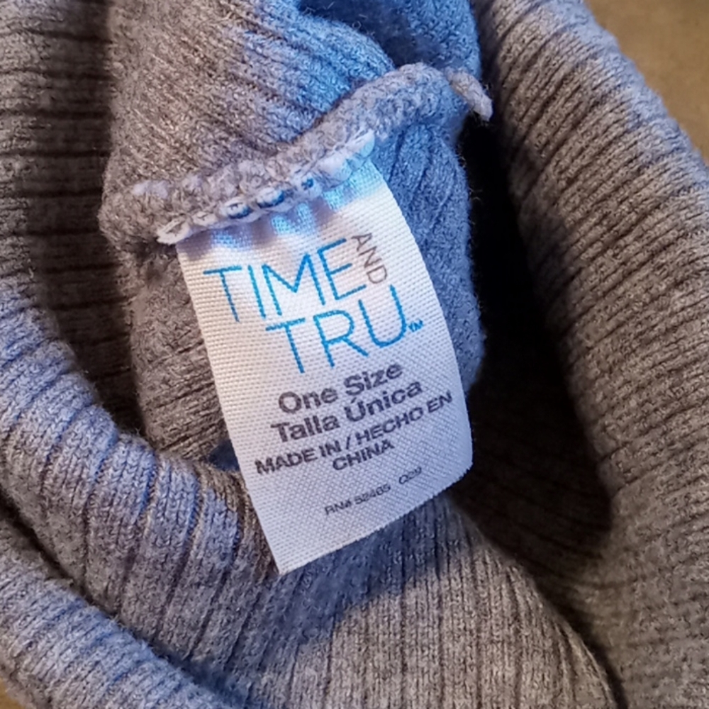 Grey beenie - Picture 2 of 2